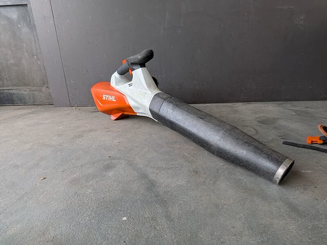 Ruggedragen accu en bladblazer, stihl, ar3000l & bga200 - afbeelding 19 van  23