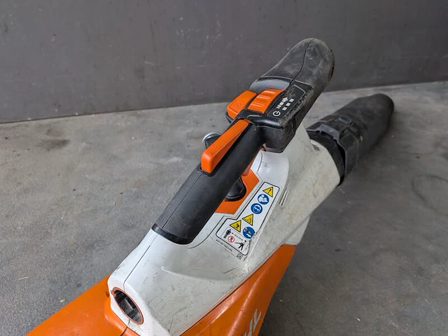 Ruggedragen accu en bladblazer, stihl, ar3000l & bga200 - afbeelding 21 van  23