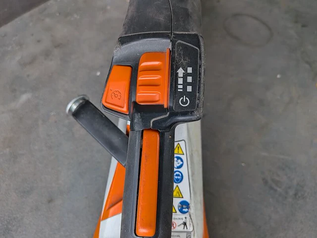 Ruggedragen accu en bladblazer, stihl, ar3000l & bga200 - afbeelding 22 van  23