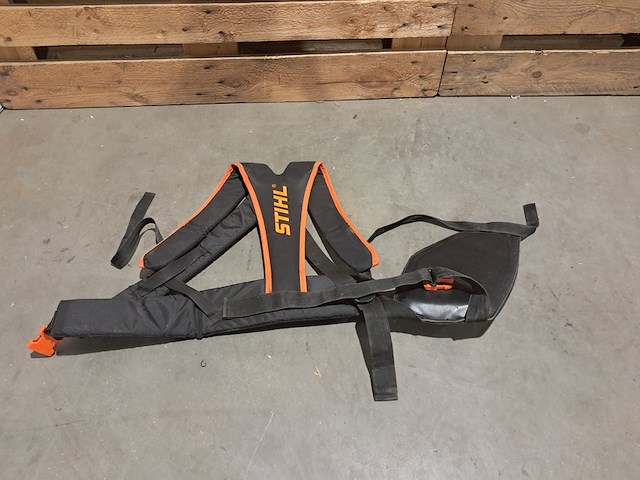 Ruggedragen accu, stihl, ar 3000 l, incl. snellader en harnas - afbeelding 9 van  20