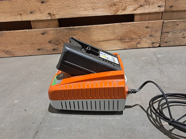 Ruggedragen accu, stihl, ar 3000 l, incl. snellader en harnas - afbeelding 2 van  18