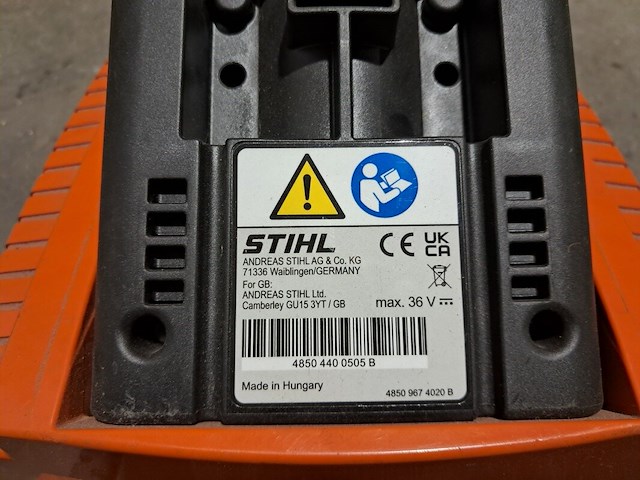 Ruggedragen accu, stihl, ar 3000 l, incl. snellader en harnas - afbeelding 5 van  18