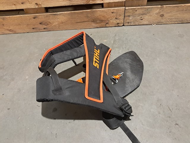 Ruggedragen accu, stihl, ar 3000 l, incl. snellader en harnas - afbeelding 8 van  18