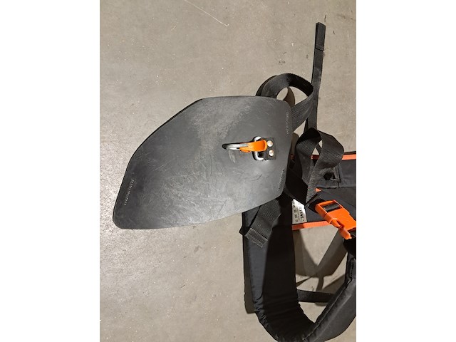 Ruggedragen accu, stihl, ar 3000 l, incl. snellader en harnas - afbeelding 9 van  18