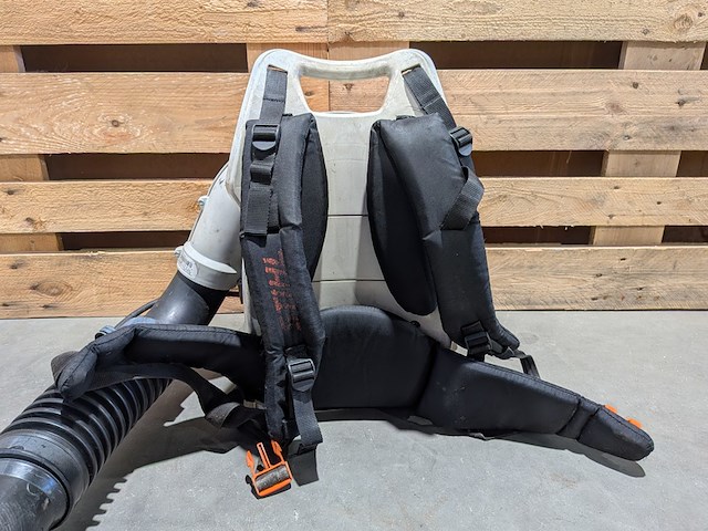 Ruggedragen benzine bladblazer, stihl, br 600 - afbeelding 6 van  6