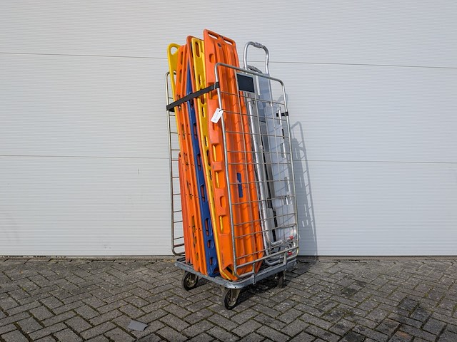 Rugplanken, schepbrancards en veiligheidsborden, spencer, vermolen & ferno - afbeelding 1 van  15