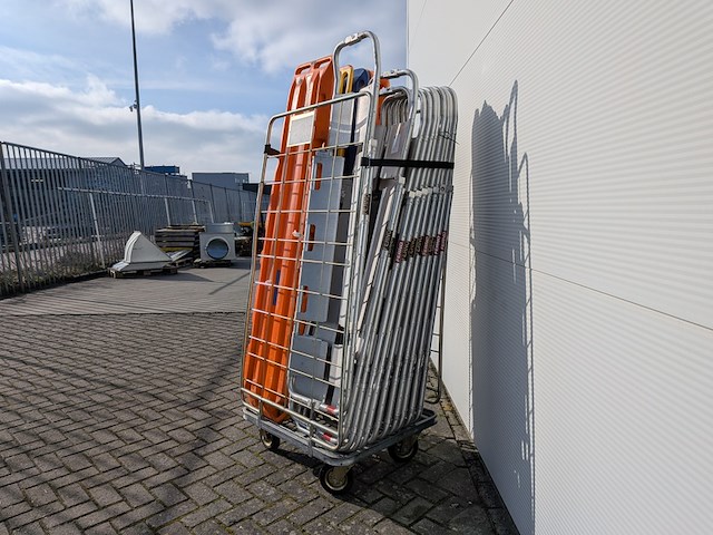 Rugplanken, schepbrancards en veiligheidsborden, spencer, vermolen & ferno - afbeelding 11 van  15