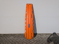 Rugplanken, schepbrancards en veiligheidsborden, spencer, vermolen & ferno - afbeelding 13 van  15