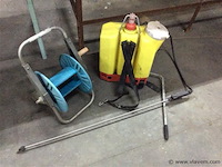 Rugsproeier +haspel - afbeelding 1 van  3