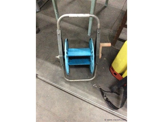 Rugsproeier +haspel - afbeelding 2 van  3