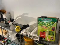 Rugspuit en diversen - afbeelding 1 van  5