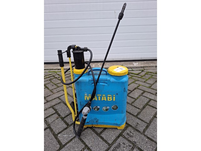 Rugspuit matabi, super green 12 - afbeelding 1 van  3