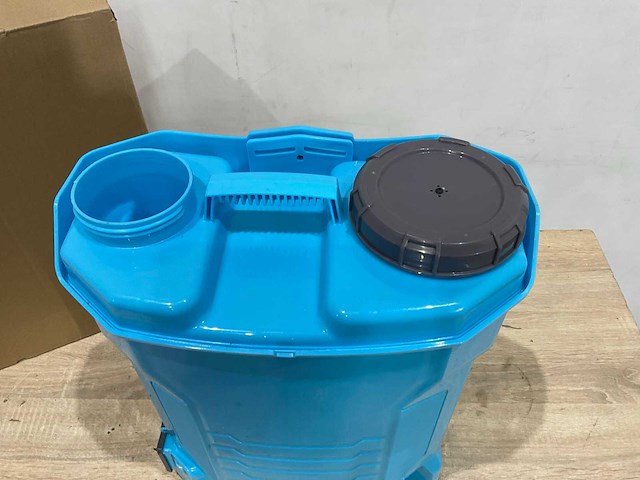 Rugspuit - afbeelding 3 van  7