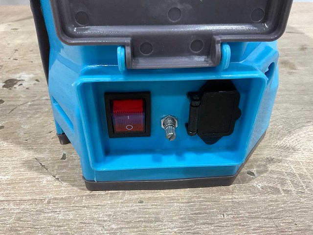 Rugspuit - afbeelding 6 van  7