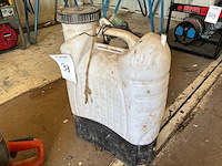 Rugspuit - afbeelding 1 van  3