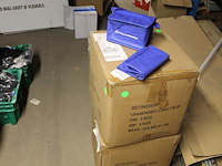 Ruim 200 koeltasjes met reclameopdruk. - afbeelding 1 van  1