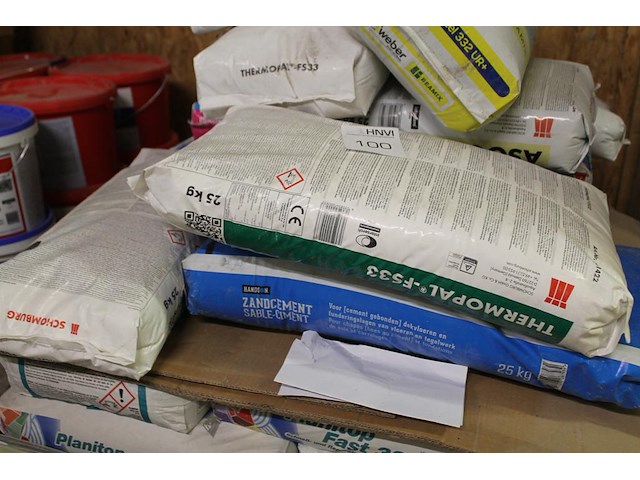 Ruim 25 zakken a 25 kg diverse mortels waaronder voegmortel, thermopal-fs33, zandcement, snelbeton planitop... - afbeelding 4 van  5