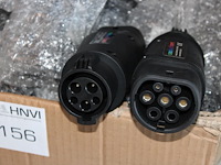 Ruim 30 verloopstekkers / adapters type 1 naar type 2. max 32a. - afbeelding 2 van  2