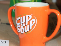 Ruim 40 cup-a-soap mokken oranje. - afbeelding 2 van  2