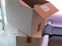 Ruim 40 rollen tape met tapedispenser. tape heeft reclameopdruk. - afbeelding 3 van  3