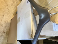 Ruim 50 x kledinghangers - afbeelding 5 van  11