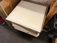 Ruimte met stellingen en inhoud - afbeelding 5 van  20