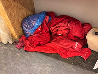 Ruimte met stellingen en inhoud - afbeelding 10 van  20