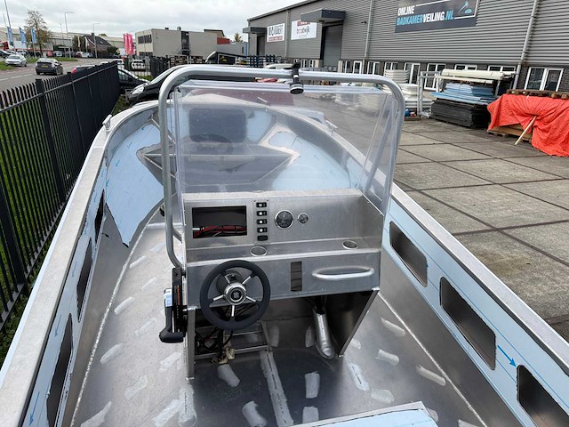 Runiva - 2024 - r590cc - motorjacht (c) - afbeelding 7 van  11