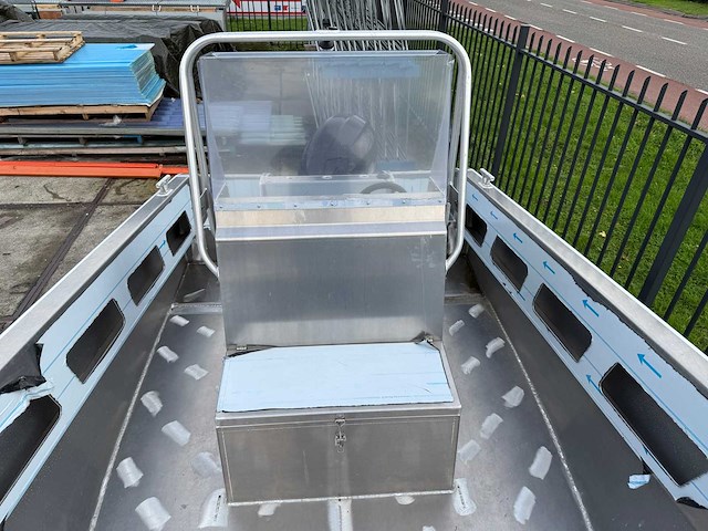 Runiva - 2024 - r590cc - motorjacht (c) - afbeelding 6 van  11