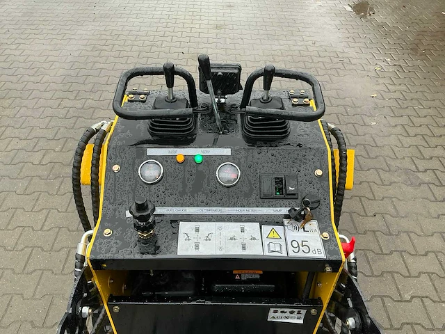 Rups schranklader - afbeelding 4 van  8