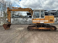Rupsgraafmachine liebherr r900b diesel 1988 - afbeelding 1 van  1