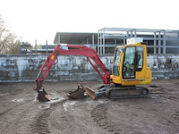 Rupsgraafmachine takeuchi tb235 diesel 22kw 2014 - afbeelding 1 van  1