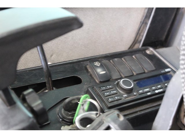 Rupsgraafmachine terex tc35. bouwjaar 2017. urenstand 1003. met drie graaf/sleuvenbakken en set voorzetlepe... onderdeel van combinatiekavel combinatiekavel van rupsgraafmachine en aanhanger. kavels b001 en b002 - afbeelding 3 van  24