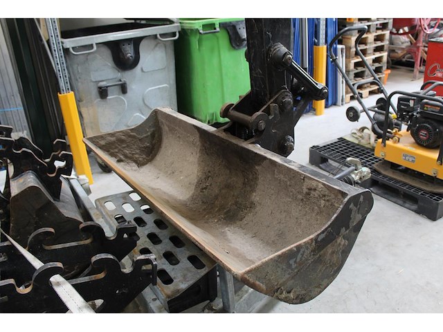 Rupsgraafmachine terex tc35. bouwjaar 2017. urenstand 1003. met drie graaf/sleuvenbakken en set voorzetlepe... onderdeel van combinatiekavel combinatiekavel van rupsgraafmachine en aanhanger. kavels b001 en b002 - afbeelding 7 van  24