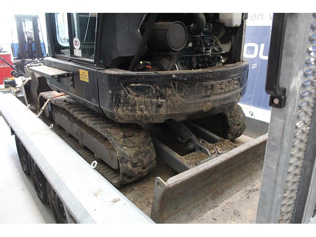Rupsgraafmachine terex tc35. bouwjaar 2017. urenstand 1003. met drie graaf/sleuvenbakken en set voorzetlepe... onderdeel van combinatiekavel combinatiekavel van rupsgraafmachine en aanhanger. kavels b001 en b002 - afbeelding 11 van  24