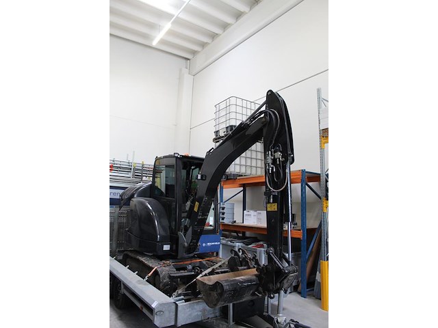 Rupsgraafmachine terex tc35. bouwjaar 2017. urenstand 1003. met drie graaf/sleuvenbakken en set voorzetlepe... onderdeel van combinatiekavel combinatiekavel van rupsgraafmachine en aanhanger. kavels b001 en b002 - afbeelding 12 van  24