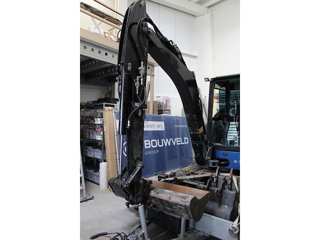 Rupsgraafmachine terex tc35. bouwjaar 2017. urenstand 1003. met drie graaf/sleuvenbakken en set voorzetlepe... onderdeel van combinatiekavel combinatiekavel van rupsgraafmachine en aanhanger. kavels b001 en b002 - afbeelding 19 van  24