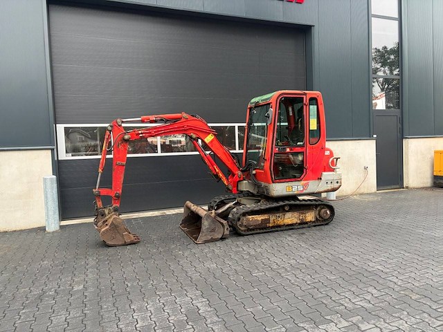 Rupsgraafmachine yanmar b25v diesel 14kw 2004 - afbeelding 1 van  1