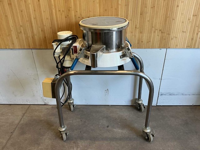 Russell sieve 27400ld-ep trilzeefmachine - afbeelding 1 van  16