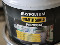 Rust-oleum graffitishield anti-graffiti coating polycoat 57104.2.5 - 2 stuks - afbeelding 2 van  4