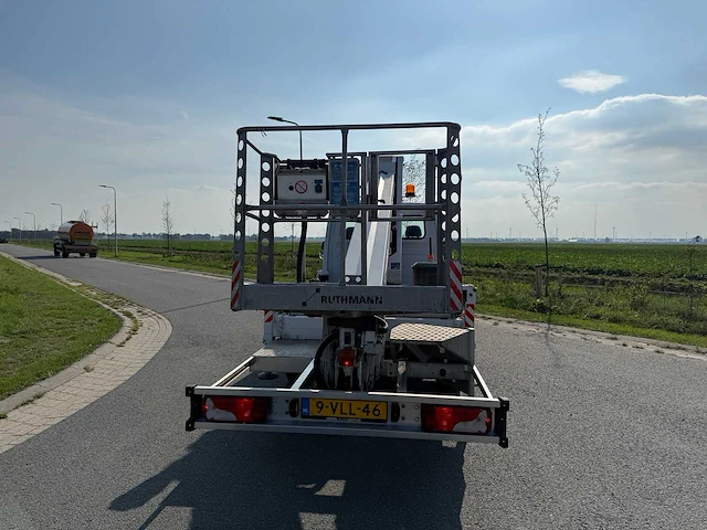 Ruthmann - 2011 - tb270 - autohoogwerker telescoop 27m - afbeelding 19 van  22