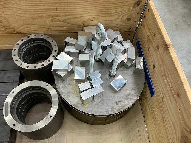 Ruw staal en aluminium - afbeelding 2 van  7