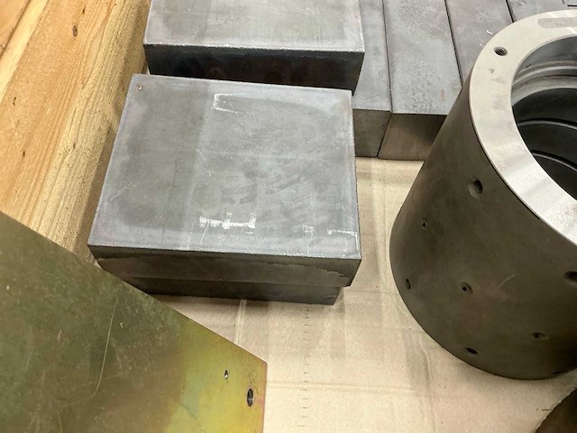 Ruw staal en aluminium - afbeelding 6 van  7