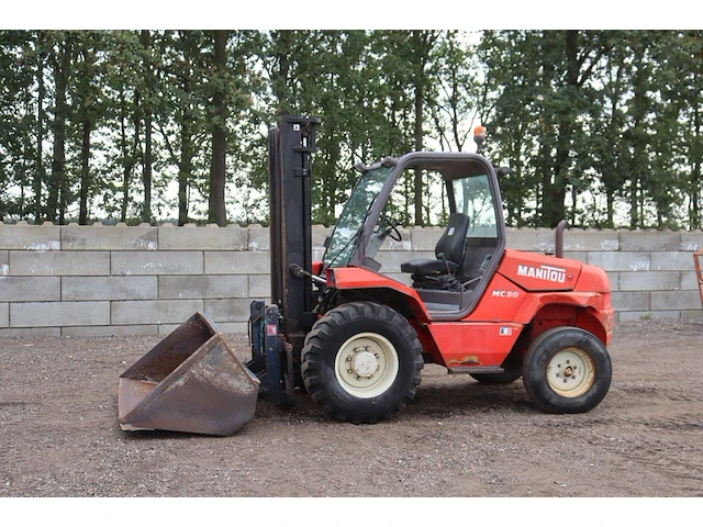 Ruw-terreinheftruck manitou mc 30 diesel 61.5kw 3000kg 3.7m 2000 - afbeelding 1 van  1