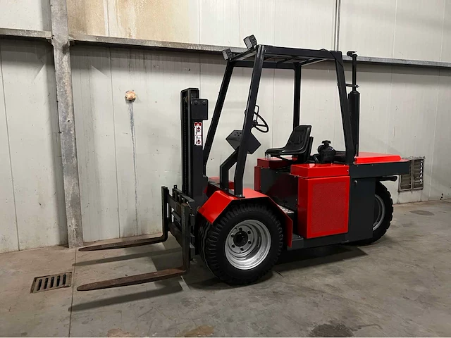 Ruwterrein heftruck - afbeelding 12 van  21