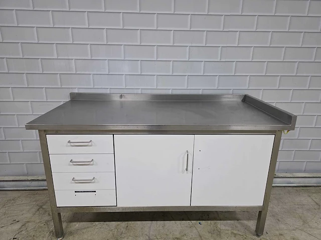 Rvs - trespa werkmeubel - afbeelding 2 van  5