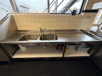 Rvs aanvoertafel met dubbele spoelbak