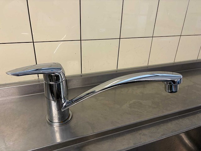 Rvs aanvoertafel met dubbele spoelbak - afbeelding 4 van  4