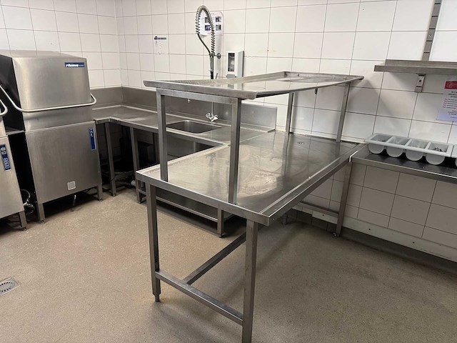 Rvs afvoertafel met debrasseermeubel - afbeelding 4 van  11
