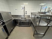 Rvs afvoertafel met debrasseermeubel - afbeelding 11 van  11